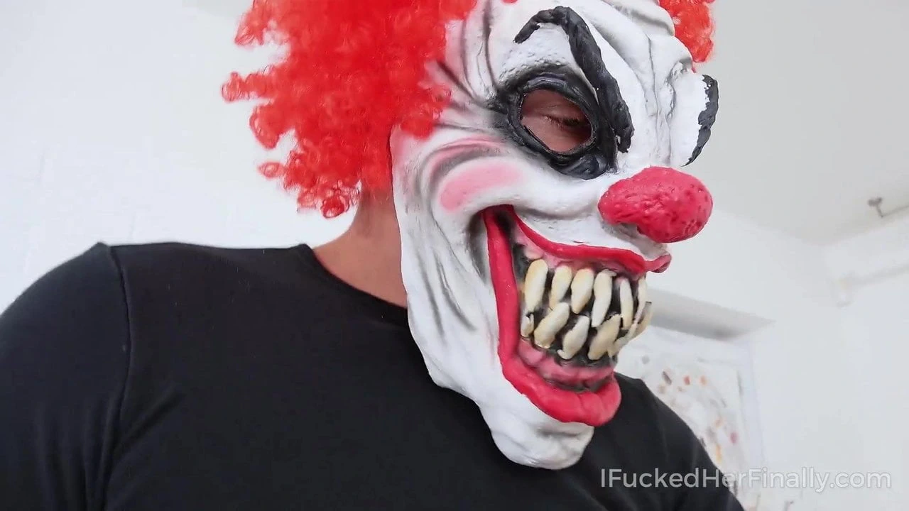 I Fucked Her Finally - Bisexual chicks ride an evil clown