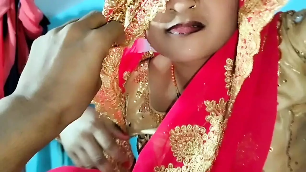 Marriage bhabhi Lovely blowjob in room