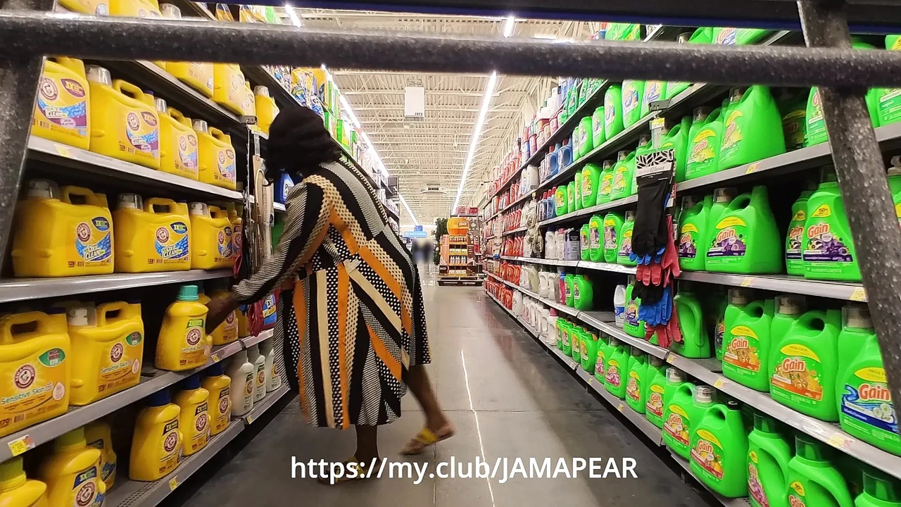 shopping and flashing