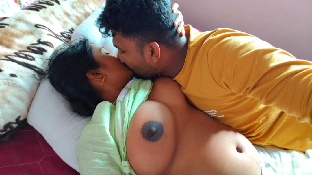 Hot bhabhi & hot boy creampi pussy fucking young Boy - beautiful bhabhi boobs suking young college boy - hot desi xxx Hindi .