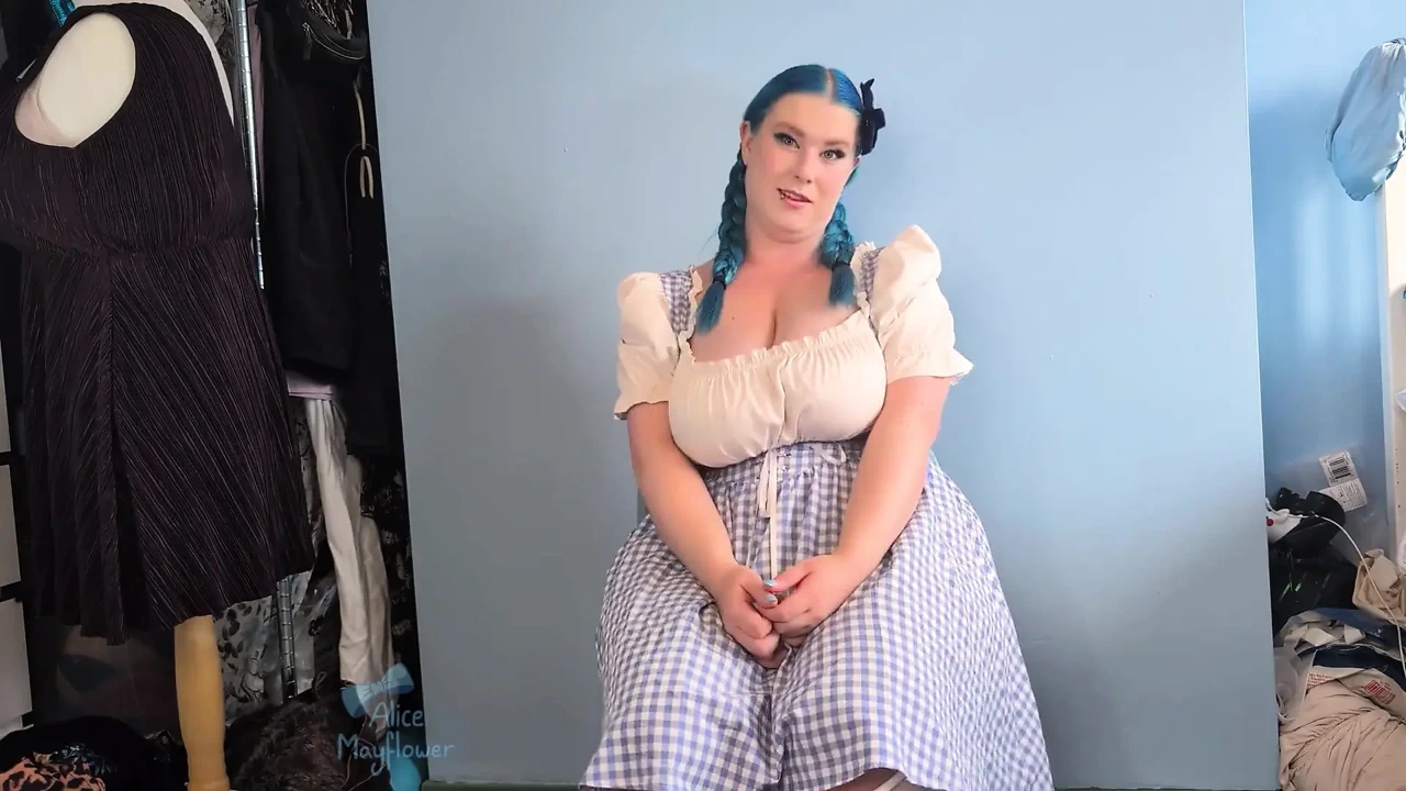 Horny Girl Wants Anal - Solo Girl