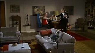 Uden En Traevl Lesbian Scene