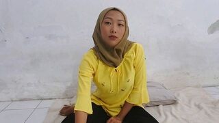 Masturbate together via call with girlfriend