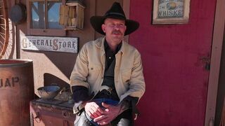 Exclusive Look Behind The Scenes On Set Of Gold Diggers (BTS)