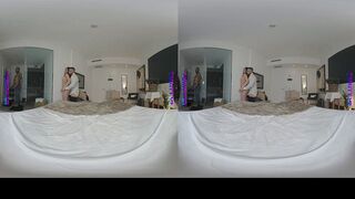 PURITYVR Naughty waiter with Elena Spano