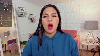 Fluffy Pubes Seduction – BBW Saray’s Natural Tits and Easy Orgasms