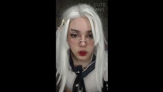 Quiet beauty shakes ass under tight cosplay lights