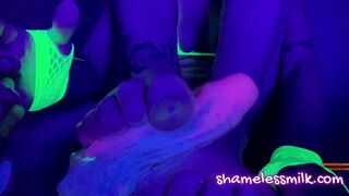 UV Neon Handjob/Footplay/Footjob with Slime & Alien Fantasy Dildo [ASMR]