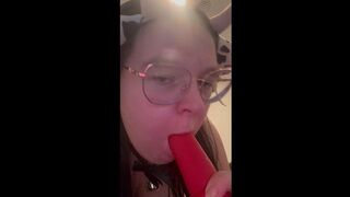 19 yr old cow whore tasting her pussy