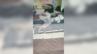 Mother-in-law, what are you doing? Stop my wife will come anytime