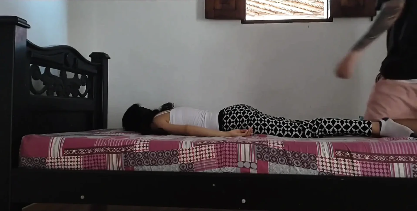 I Woke up My Wife and Fucked Her Before Leaving for Work