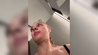 Jucielussie horny in changing room
