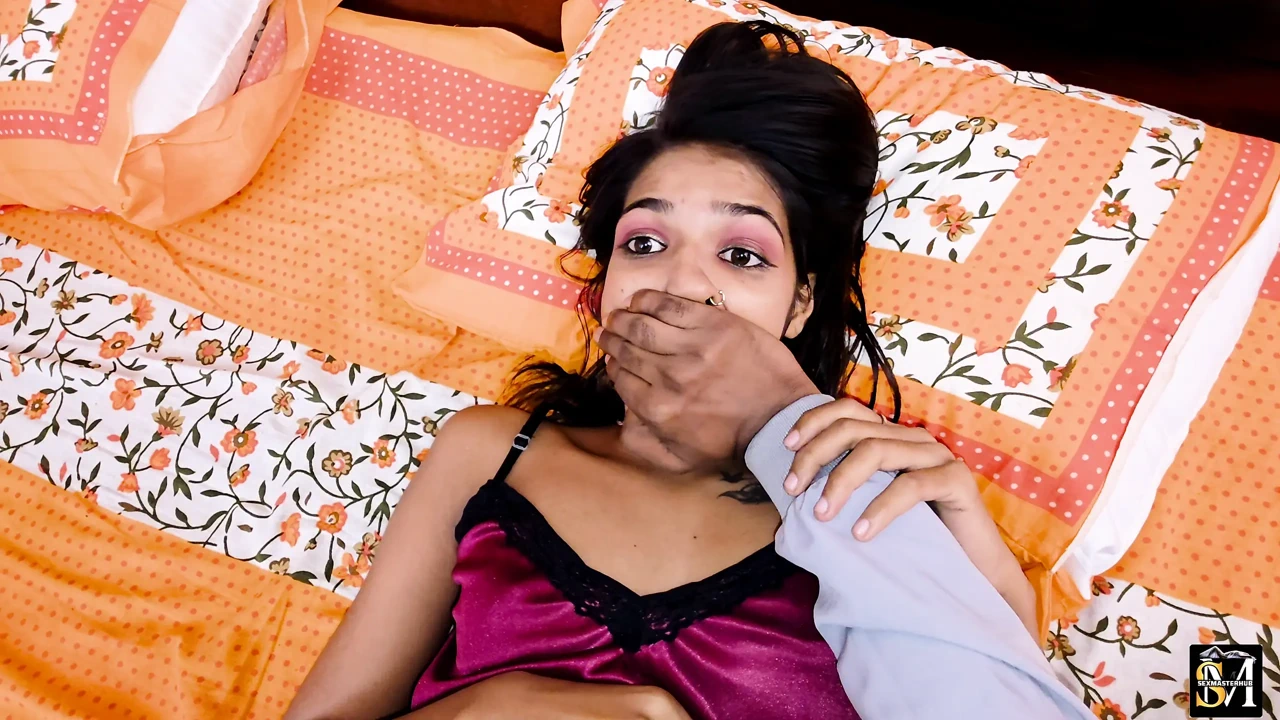Indian Desi Hardcore Fucking in The Front Of StepFather StepDaughter