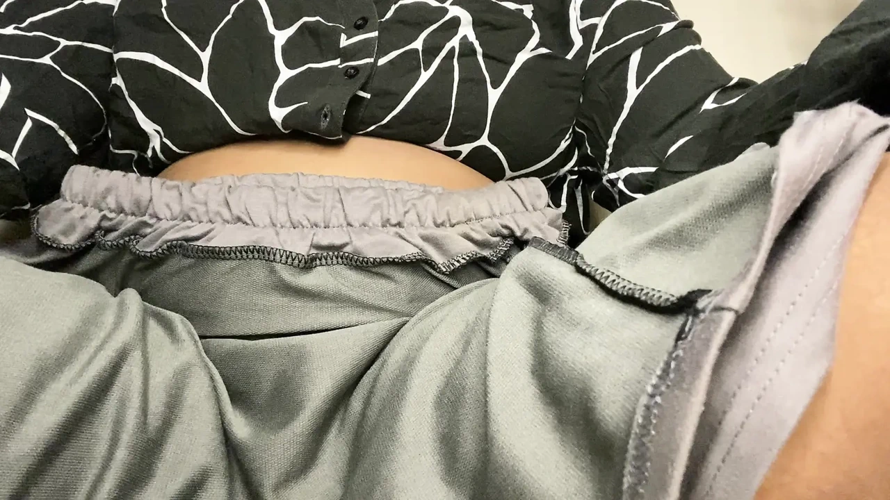 indian girl pussy fingering and boobs show and press