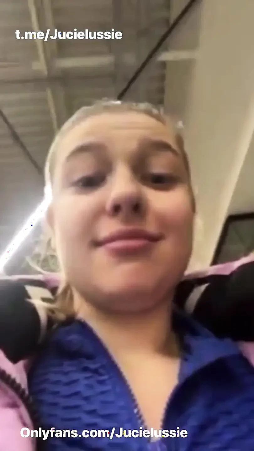 Unexpected Fucking in the Changing Room