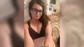 Wet Pussy stretched lips