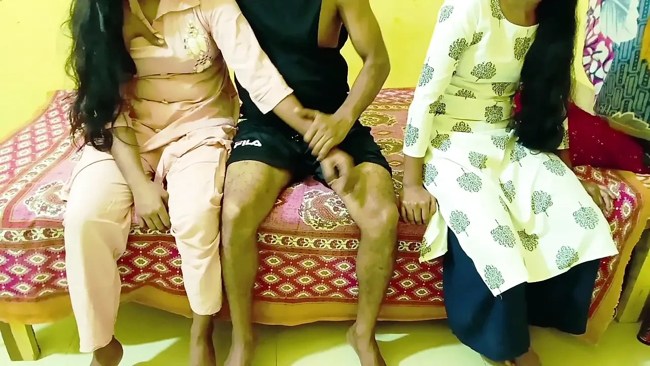 Bangla Beautiful Deshi Hot and sexy Bhabhi ko Hardly fuking her pussy Enjoyed video time