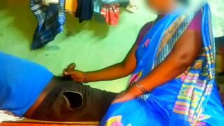 Indian housewife aunty blowjop