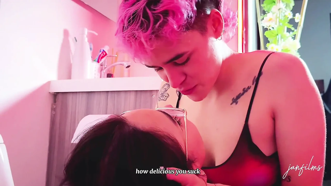 A LITTLE SUCK! Before going out partying. Alexa Pink's vagina is so delicious