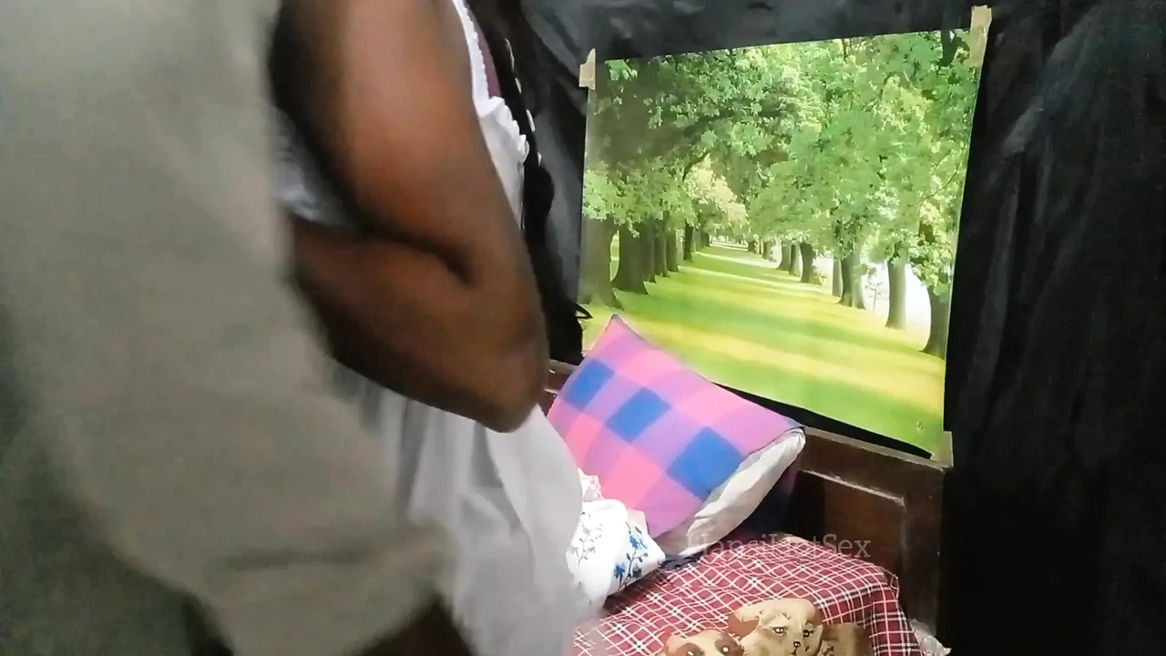 Sri Lankan stepsister - First Time Sex