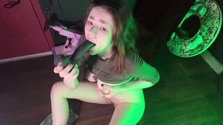 A needy sub, in need of training