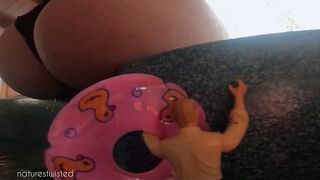 tiny explorer vs hot tub giantess