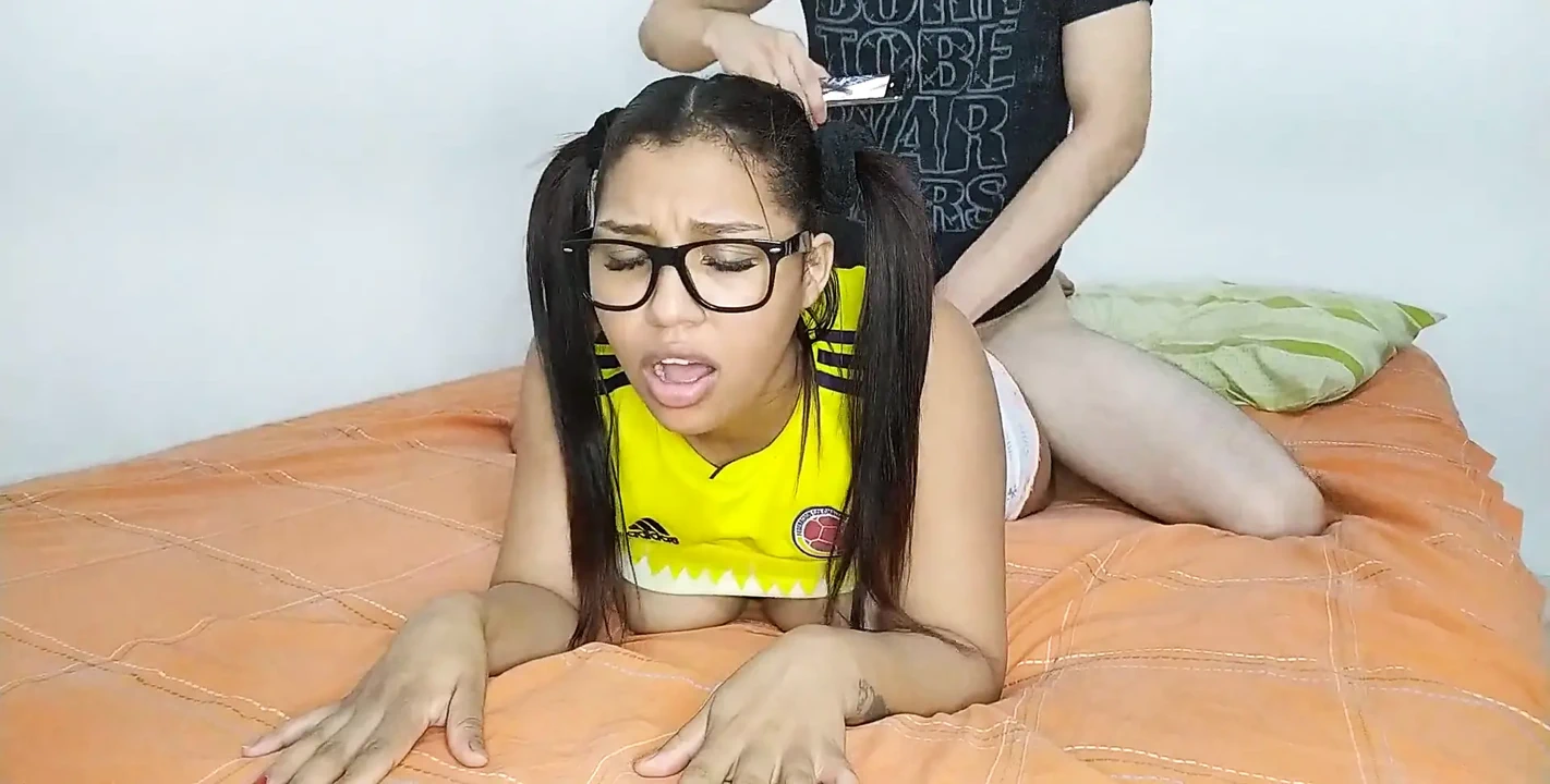 Amateur Porn "colombian Stepsister, Hot When Her Husband Went on a Trip to the United States and Invites His Stepbrother to Do D