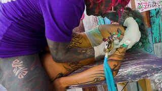 Italian TATTOO customer sucks and fucks while getting ink done!