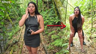 I Helped A Cute Photographer Who Was Lost In The Woods... This Is How She Thanked Me