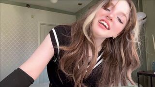 Who is remember this best goth girl?