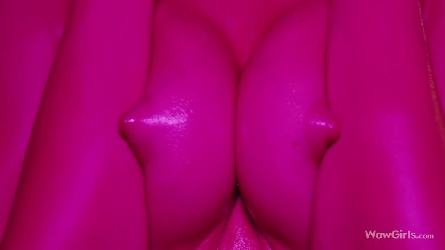 WOWGIRLS Beautiful girl Alissa Foxy starring in a very sensual solo video