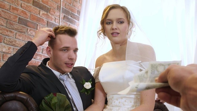VIP4K. Married couple decides to sell their bride's for a good price