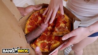BANGBROS - Magnum Size Pizza Delivery For Joseline Kelly