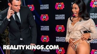 Reality Kings - Ebony influencer Jenna Foxx show off big tits