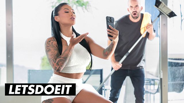 Busty Influencer Mariana Martix Lets Assistant Fuck Her Deep - LATINA MILF