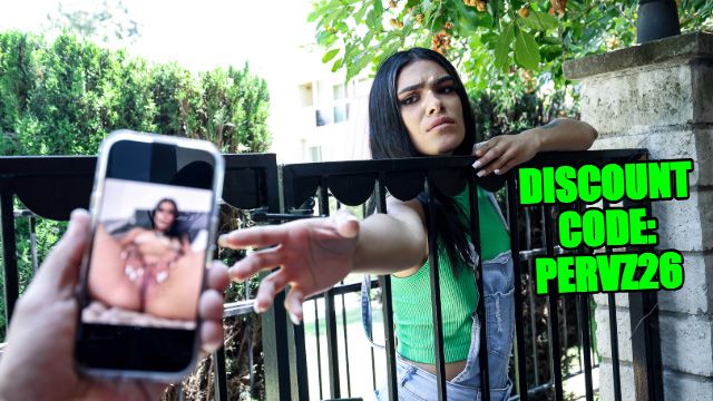 Stranger Catches Gorgeous Ada Lyn on Camera and Turns Footage Into Fantasy
