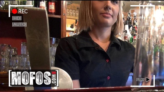 VINTAGE MOFOS - Hot Barmaid Rihanna Samuel Flashes Her Tits To A Customer Before She Sucks His Cock