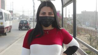 Big ass Venezuelan Ginezflowrs lost in Lima tries her first cock