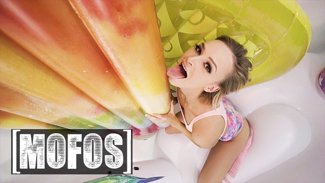 Mofos - Thin Blonde Babe Emma Hix Gets Filled With Brad's Big Cock In Her Inflatable Room