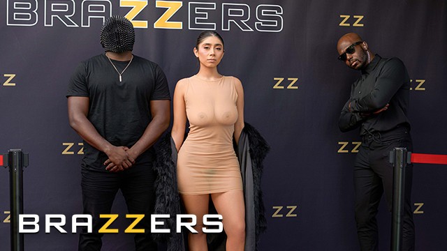 BRAZZERS - Myers and her husband arrive on the red carpet, ready to shock the world , droppin