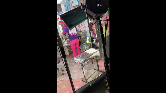 Tattoo Shop Slut Gets Pussy Licked & Sucks Cock While Getting Inked