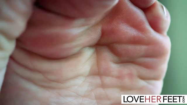 Joi Foot Tease With Brunette Chick Aubree Valentine