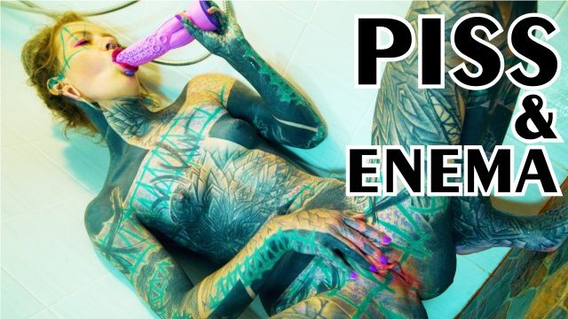Wild Anal Masturbation in Shower – Heavily Tattooed Model Goes Deep