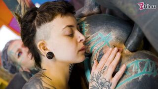 Extreme Anal Threesome Session with Drill Dildo & Sloppy Blowjobs