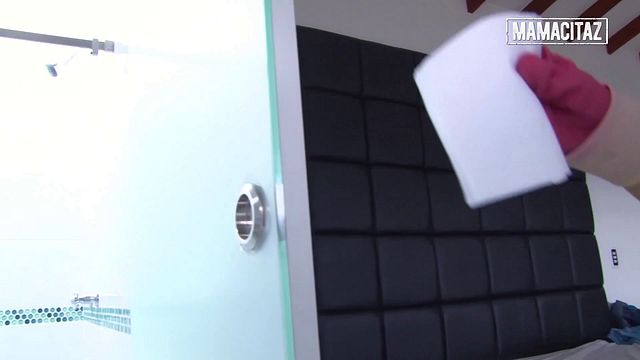 Hot Cleaning Lady in Rubber Gloves Teases You in the Shower