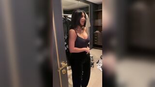 'Kim K' getting ready