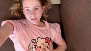 UwU Phone-in-Hand Bedtime Fantasy
