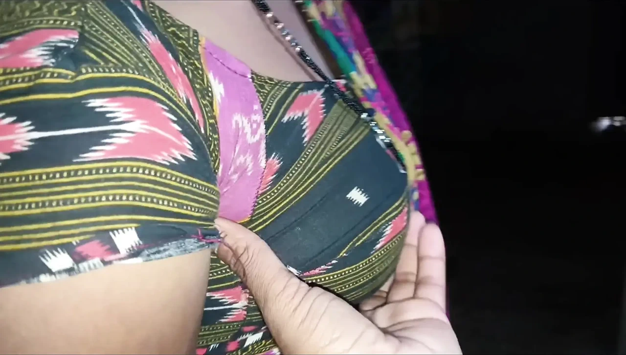 Indian rosy bhabhi and devar ki hot video xxxx .com