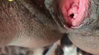 Blowing bubbles out my juicy pussy & Peeing in your mouth.