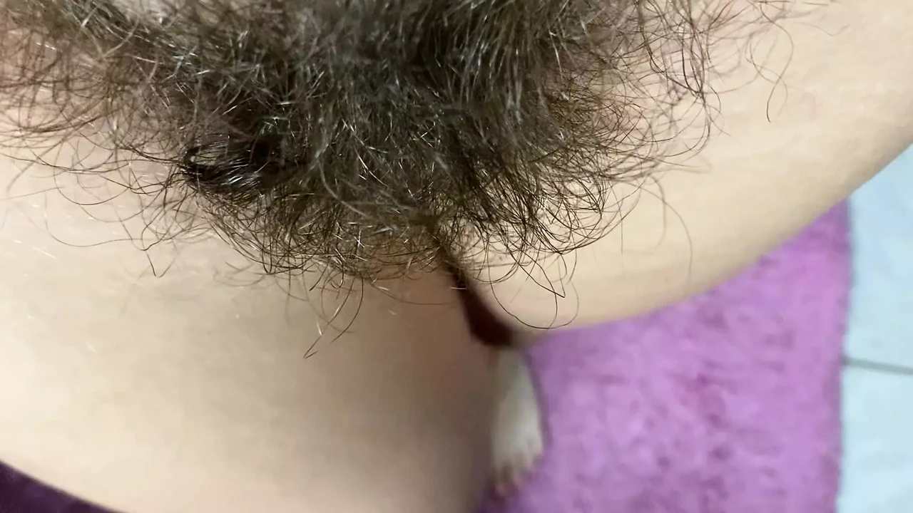 Hairy bush closeup pov homemade